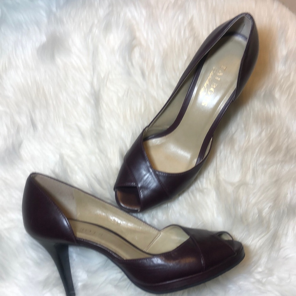 Talbots peep toe leather heels 7.5AA